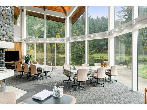 $1,825,000 | 4300 Briar Knob Loop, Scotts Mills, OR 97375