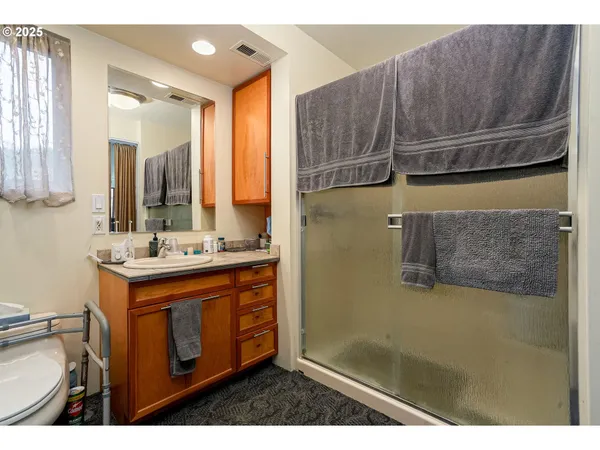 $1,825,000 | 4300 Briar Knob Loop, Scotts Mills, OR 97375