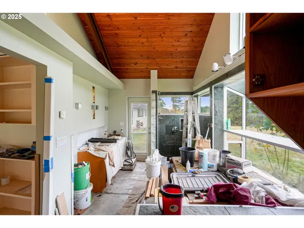 $1,825,000 | 4300 Briar Knob Loop, Scotts Mills, OR 97375