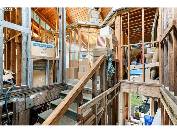 $1,825,000 | 4300 Briar Knob Loop, Scotts Mills, OR 97375