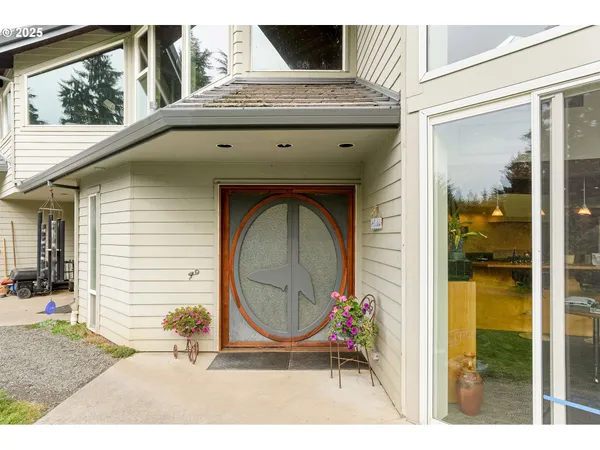 $1,825,000 | 4300 Briar Knob Loop, Scotts Mills, OR 97375