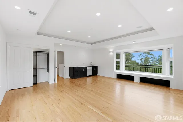 $6,888,000 | 760 Chateau Drive, Hillsborough, CA 94010