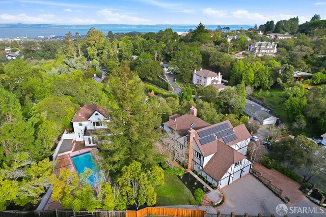 $6,888,000 | 760 Chateau Drive, Hillsborough, CA 94010