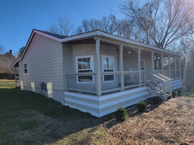 $199,900 | 408 Nellis Avenue, Bridgeport, AL 35740