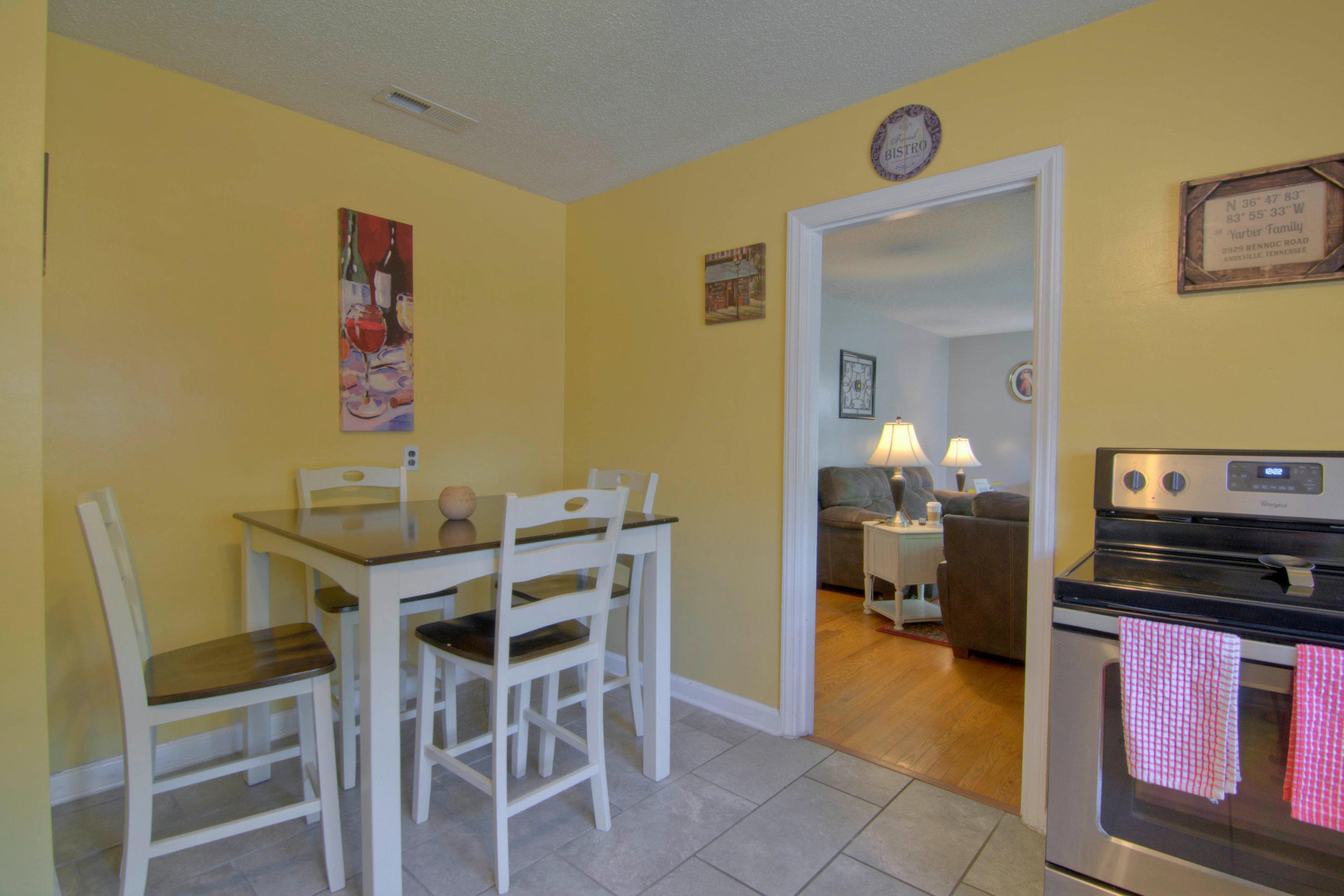 2929 Rennoc Road Knoxville, TN 37918 - Photo 11 of 16 Eat In Kitchen