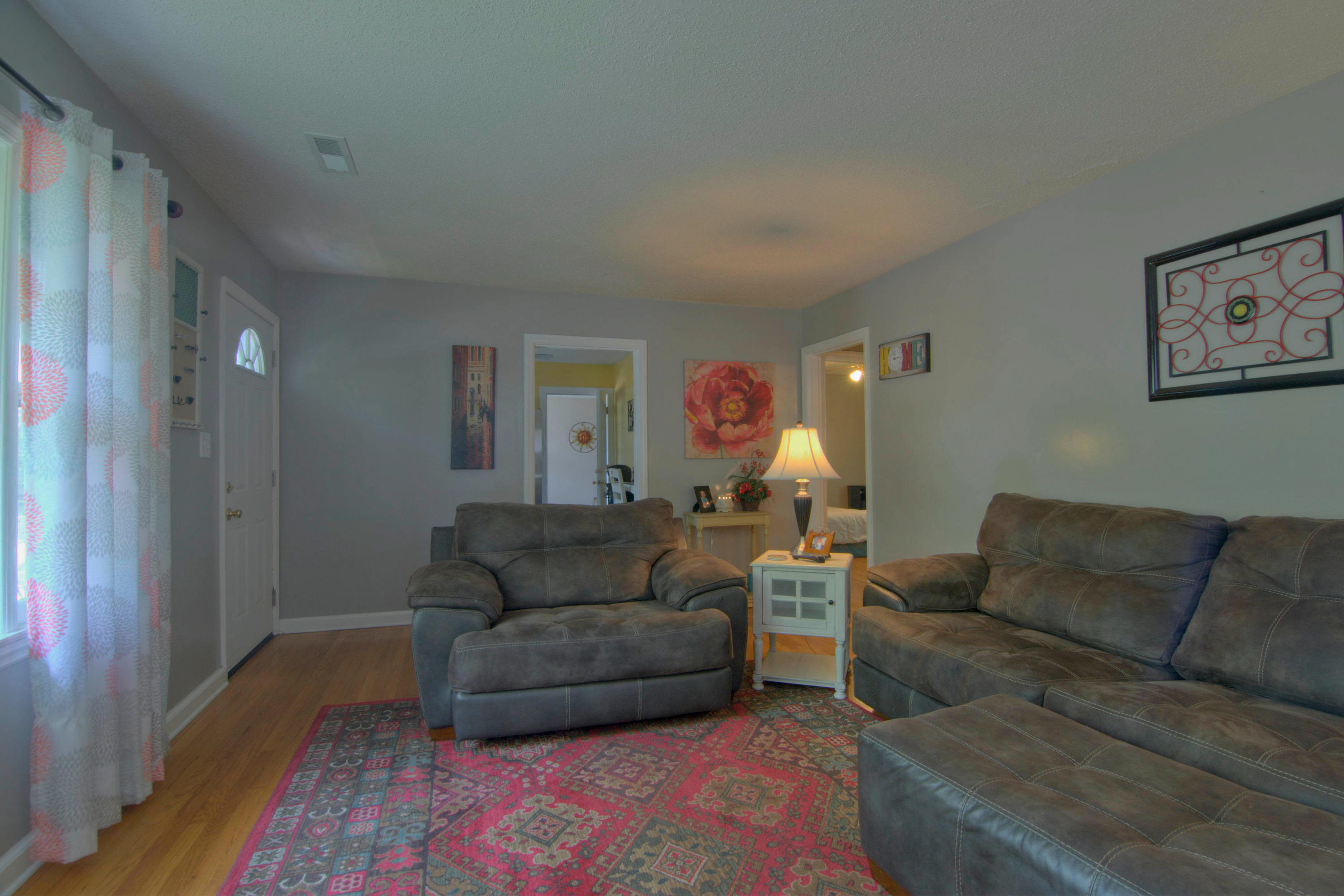 2929 Rennoc Road Knoxville, TN 37918 - Photo 5 of 16 Living Room 2