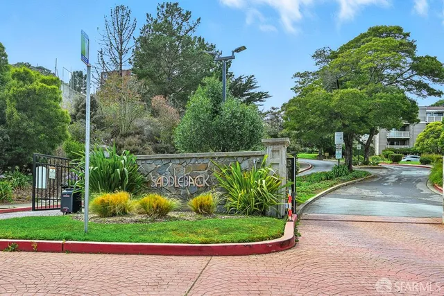 $699,000 | 305 Oak Court, Daly City, CA 94014