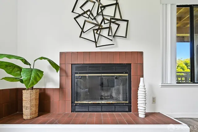 $699,000 | 305 Oak Court, Daly City, CA 94014