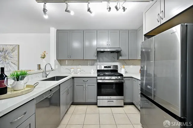 $699,000 | 305 Oak Court, Daly City, CA 94014