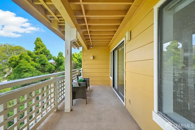 $699,000 | 305 Oak Court, Daly City, CA 94014