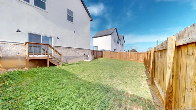 $2,150 | 104 Micah Point, Unit A, La Vernia, TX 78121