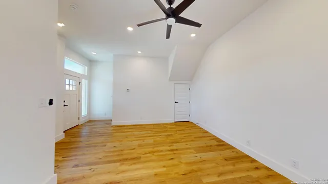 $2,150 | 104 Micah Point, Unit A, La Vernia, TX 78121