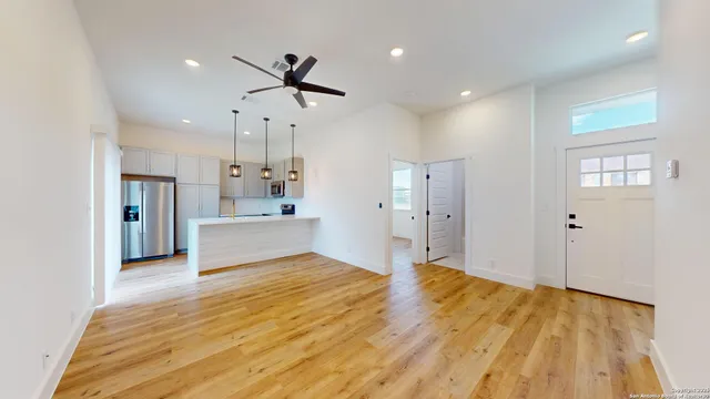 $2,150 | 104 Micah Point, Unit A, La Vernia, TX 78121