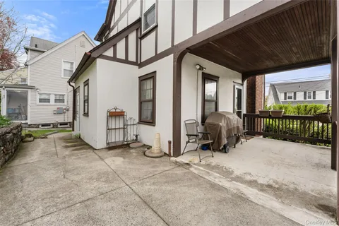 $599,000 | 31 Lynton Place, White Plains, NY 10606