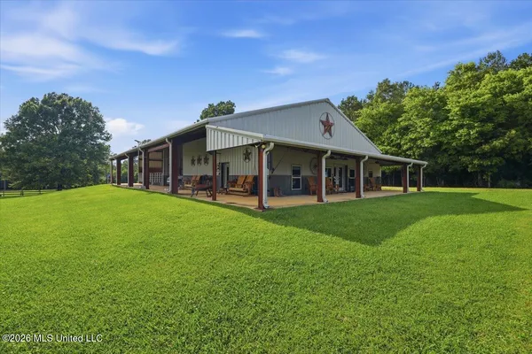 $650,000 | 979 Barker Road, Morton, MS 39117