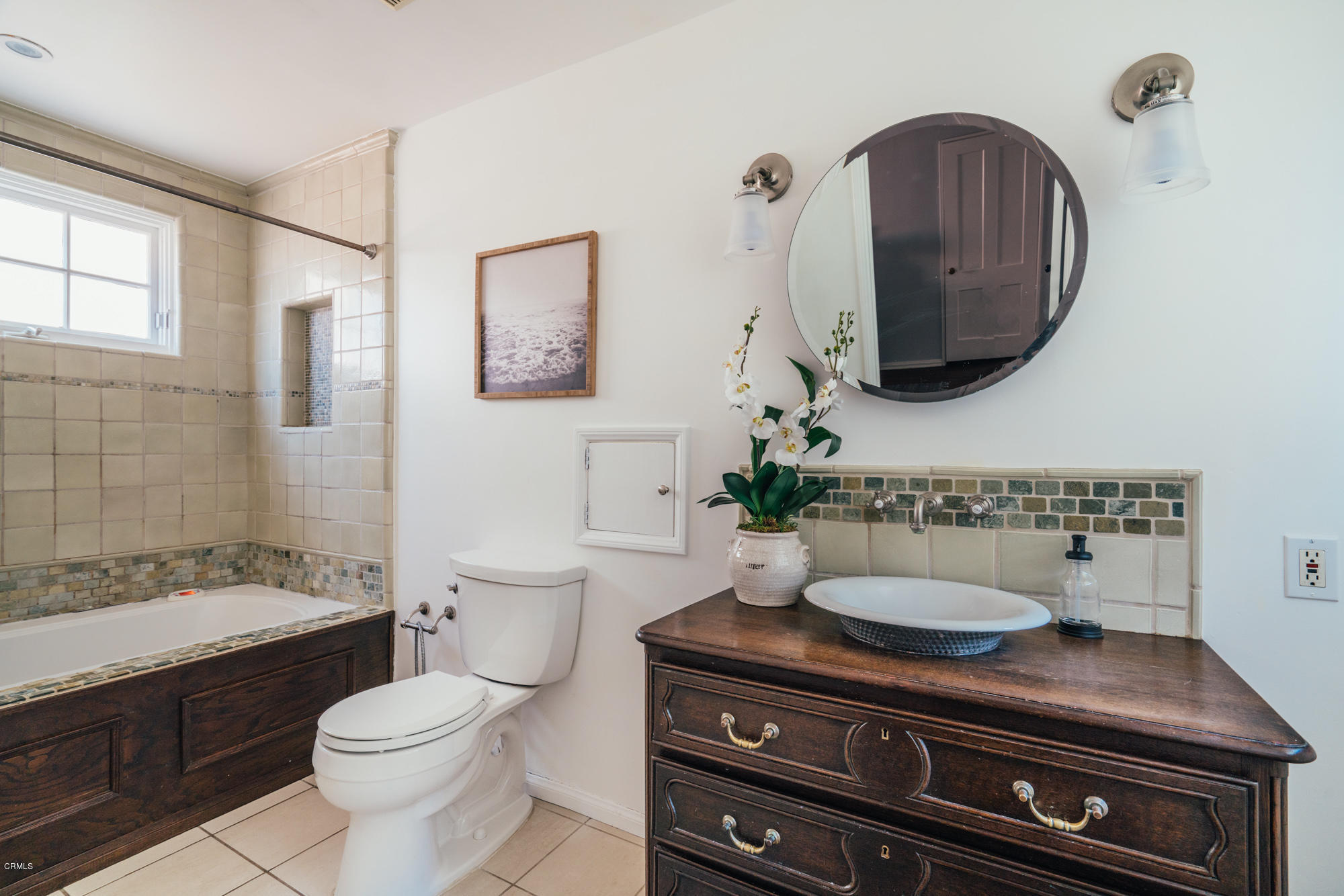 2091 Queensberry Road Pasadena, CA 91104 - Photo 21 of 39 2091_Queensberry_LowRes-66