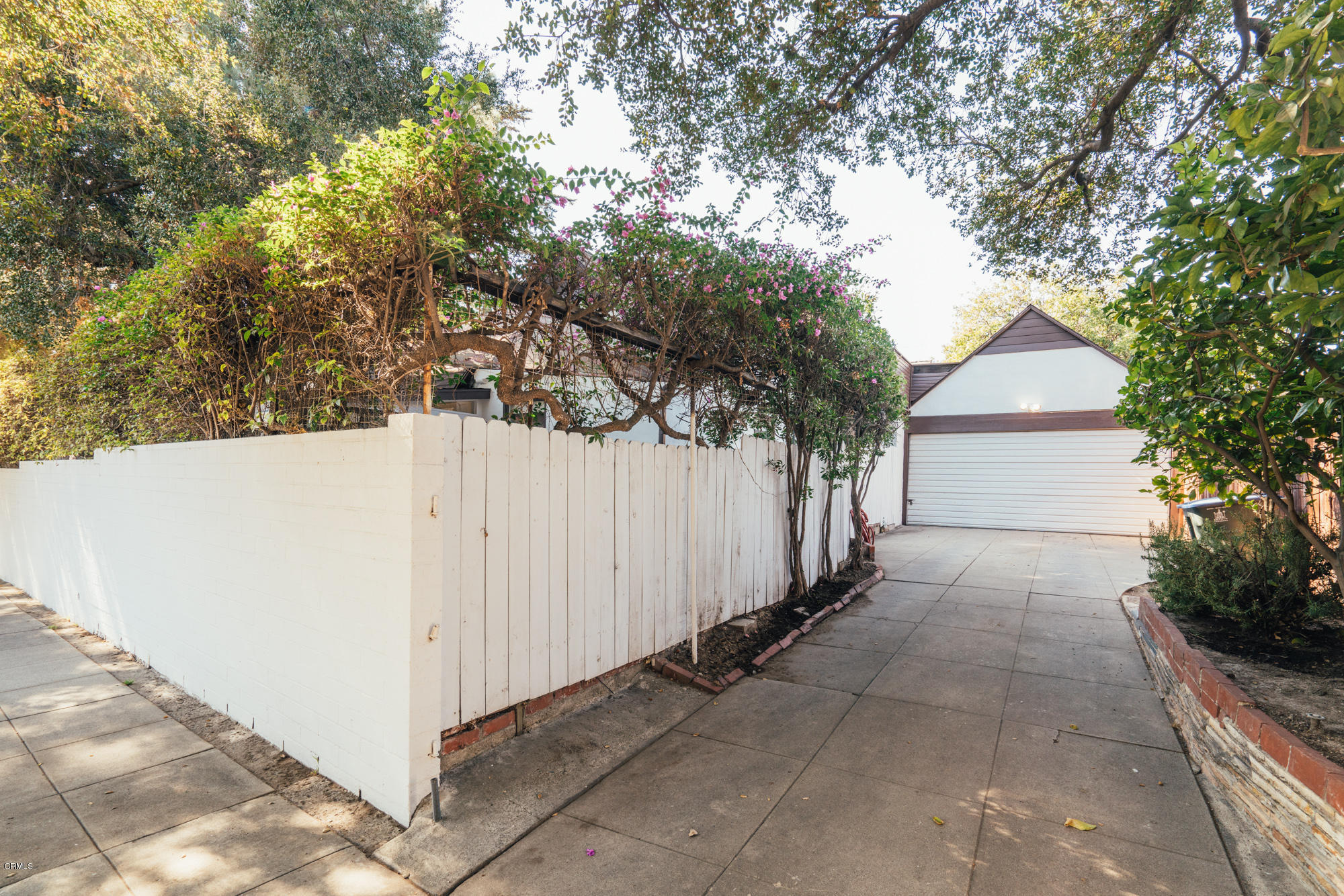 2091 Queensberry Road Pasadena, CA 91104 - Photo 38 of 39 2091_Queensberry_LowRes-90