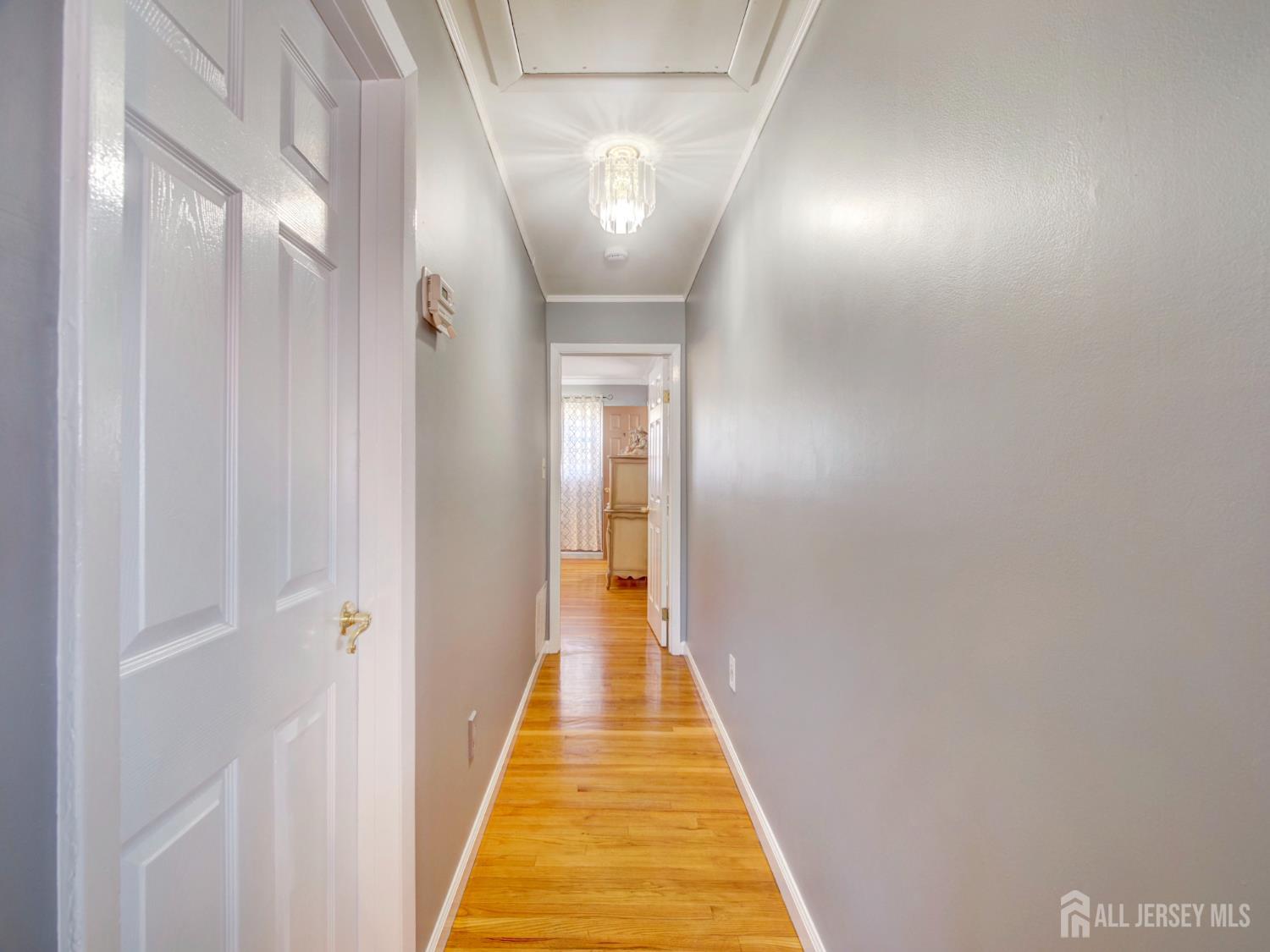 60 South Cliff Road Colonia, NJ 07067 - Photo 21 of 27 Gallery Image 21