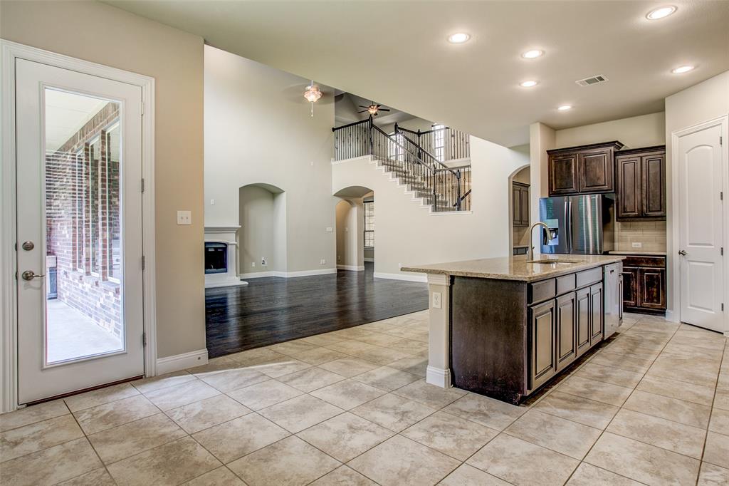 6810 Historic View Dallas, TX 75236 - Photo 5 of 12