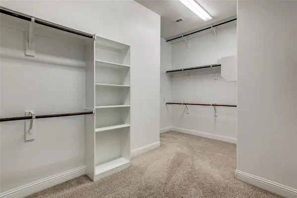 $3,995 | 6810 Historic View, Dallas, TX 75236