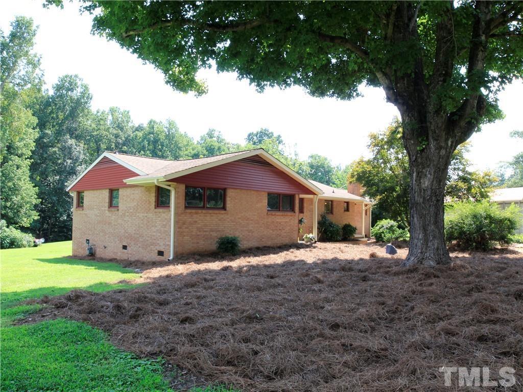 640 Williamsdale Road Graham, NC 27253 - Photo 2 of 29 Gallery Image 2