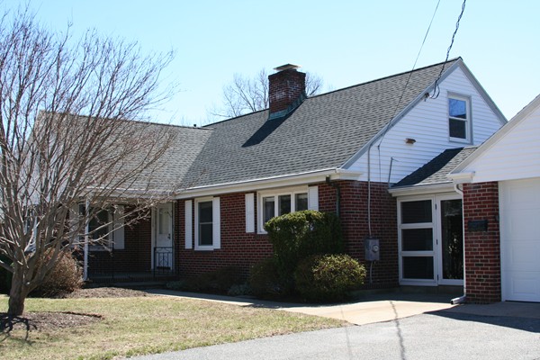 129 Russell Road Framingham, MA 01702 - Photo 3 of 28 Gallery Image 3