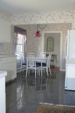 129 Russell Road Framingham, MA 01702 - Photo 7 of 28 Gallery Image 7