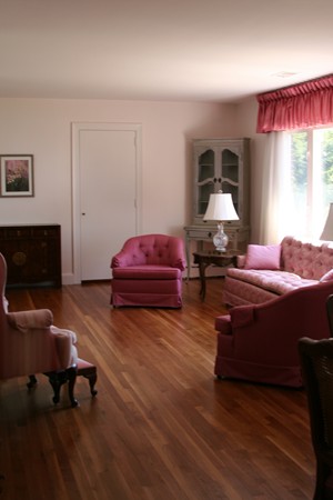 129 Russell Road Framingham, MA 01702 - Photo 10 of 28 Gallery Image 10