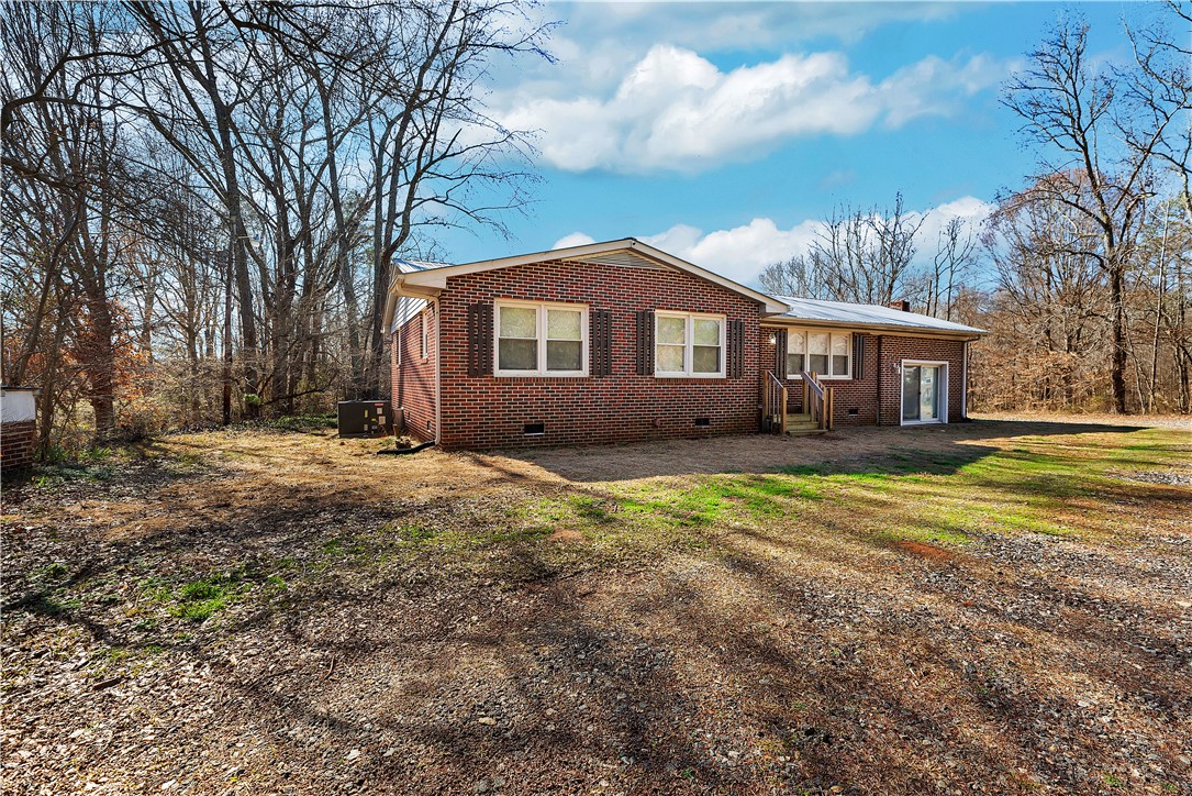 740 Keowee Road Iva, SC 29655 - Photo 1 of 26