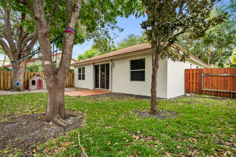 $600,000 | 4155 Northwest 1st Court, Delray Beach, FL 33445