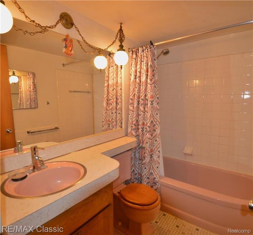 29242 Hoover Road Warren, MI 48093 - Photo 24 of 36