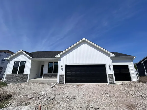$582,974 | 9569 South Sophia Court, Franklin, WI 53132
