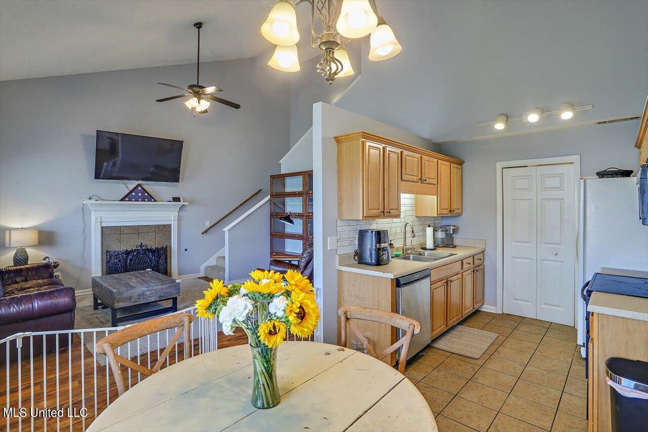 502 Ridgeway Drive Brandon, MS 39047 - Photo 14 of 26 14-502 Ridgeway Dr