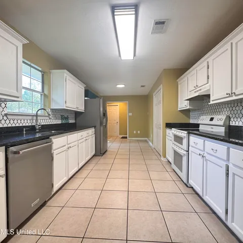 $232,500 | 7828 Koko Place, Diamondhead, MS 39525