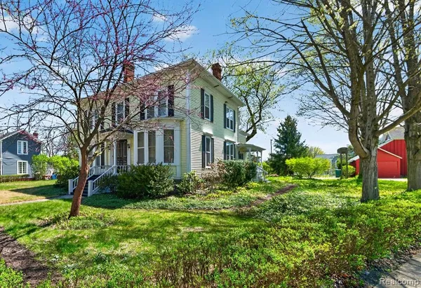 $450,000 | 403 Lake Street, Howell, MI 48843