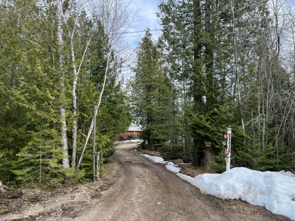 $499,000 | 4010 Lake Shore Drive, Charlevoix, MI 49720