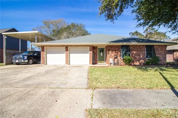 $245,000 | 2105 Champion Drive, Laplace, LA 70068