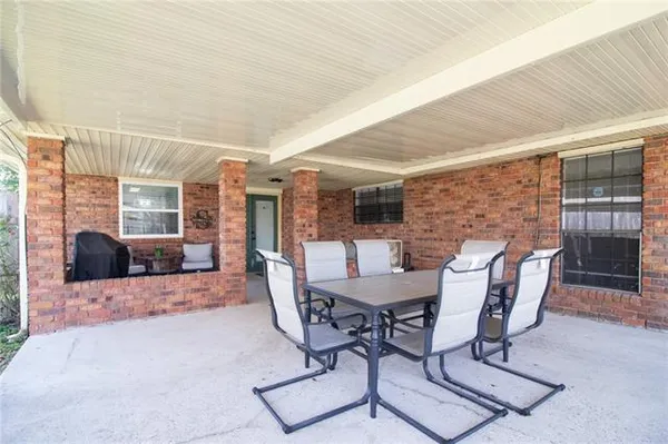 $235,000 | 2105 Champion Drive, Laplace, LA 70068