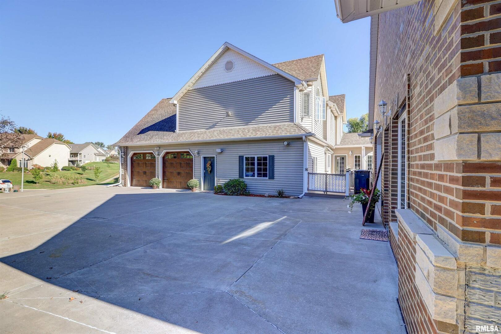 539 34th Avenue North Clinton, IA 52732 - Photo 56 of 99