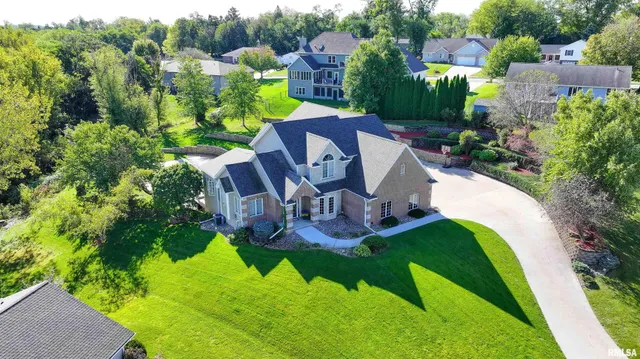 $1,199,000 | 539 34th Avenue North, Clinton, IA 52732