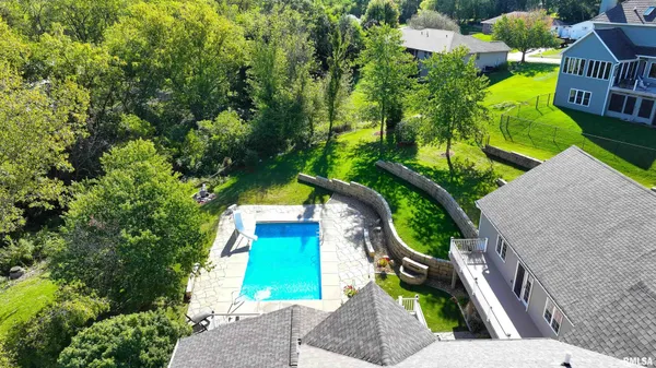 $1,199,000 | 539 34th Avenue North, Clinton, IA 52732
