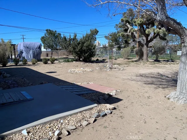 $1,650 | 16088 Chestnut Street, Hesperia, CA 92345