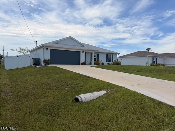$2,200 | 3214 Northeast 14th Place, Cape Coral, FL 33909