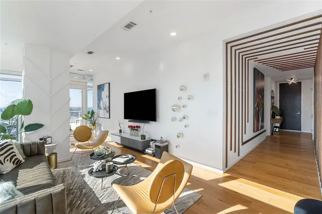 $815,000 | 45 Ivan Allen Jr Boulevard Northwest, Unit 2505, Atlanta, GA 30308