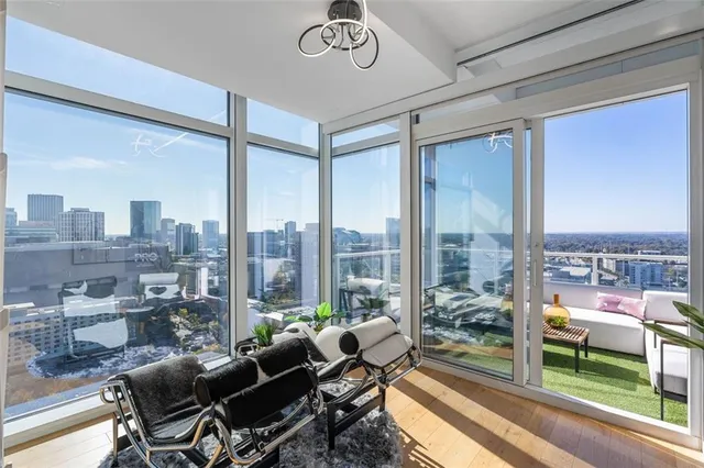 $815,000 | 45 Ivan Allen Jr Boulevard Northwest, Unit 2505, Atlanta, GA 30308
