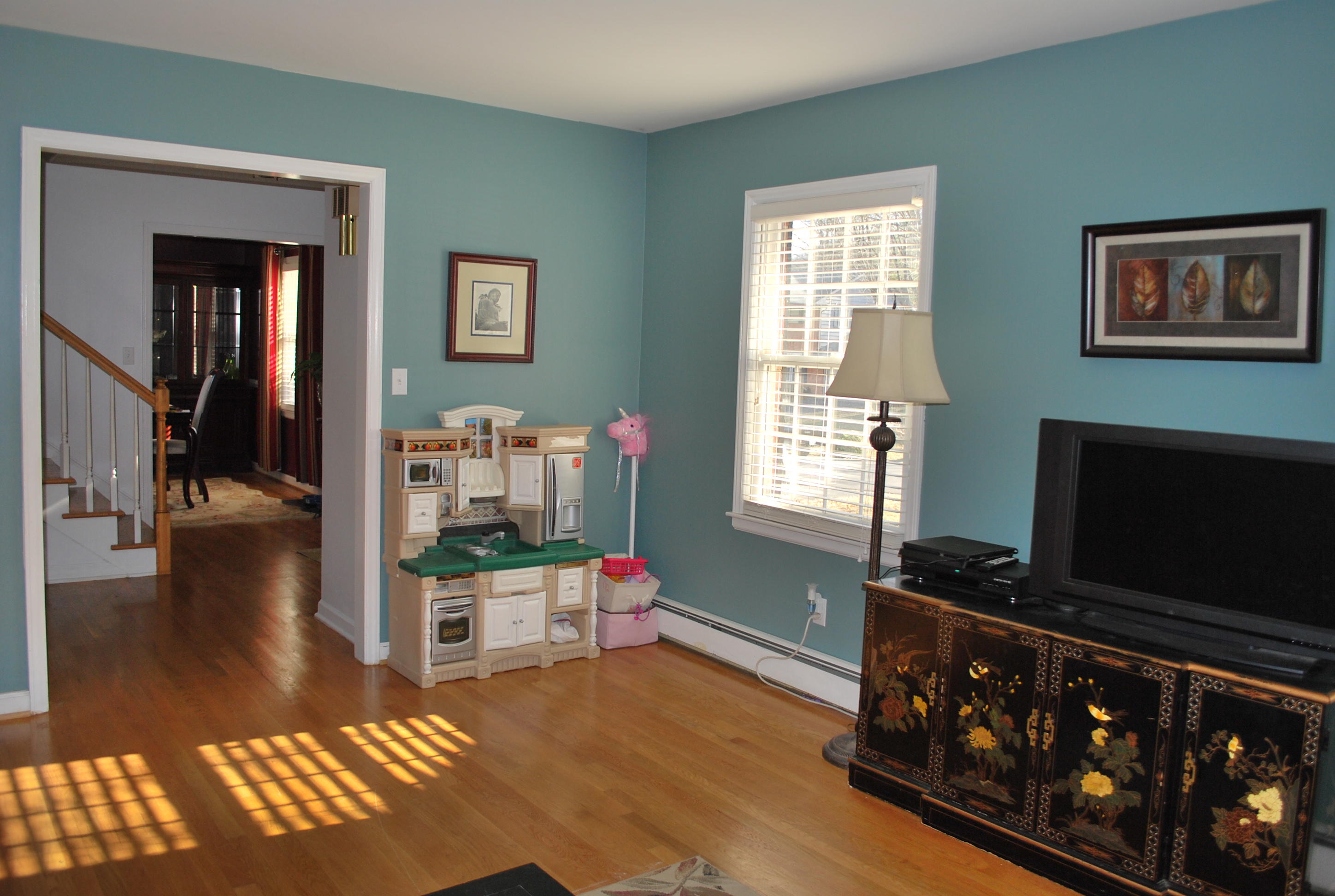3031 Lofton Road Roanoke, VA 24018 - Photo 5 of 45 Living Room