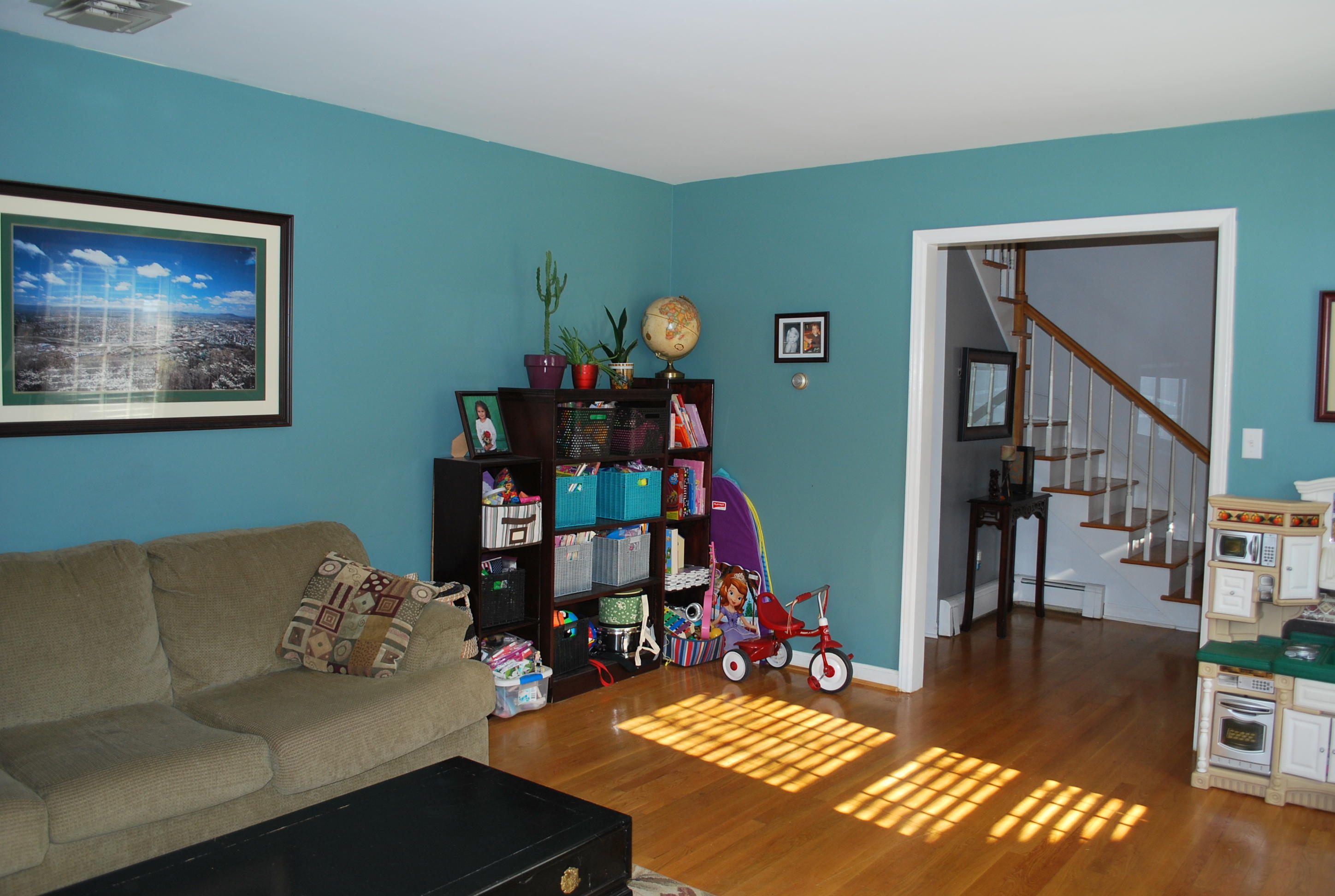 3031 Lofton Road Roanoke, VA 24018 - Photo 6 of 45 Living Room