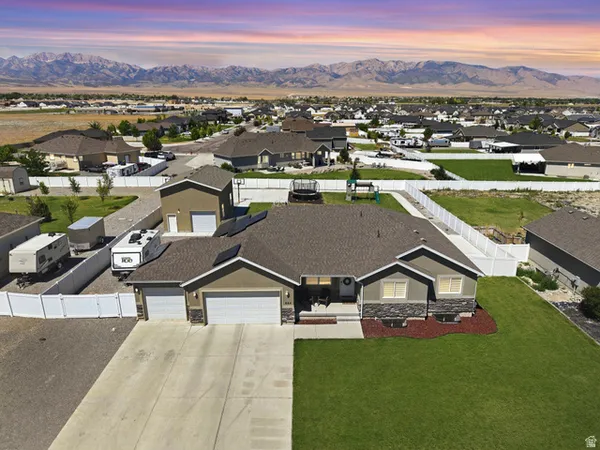 $674,900 | 664 South Saddle Road, Grantsville, UT 84029