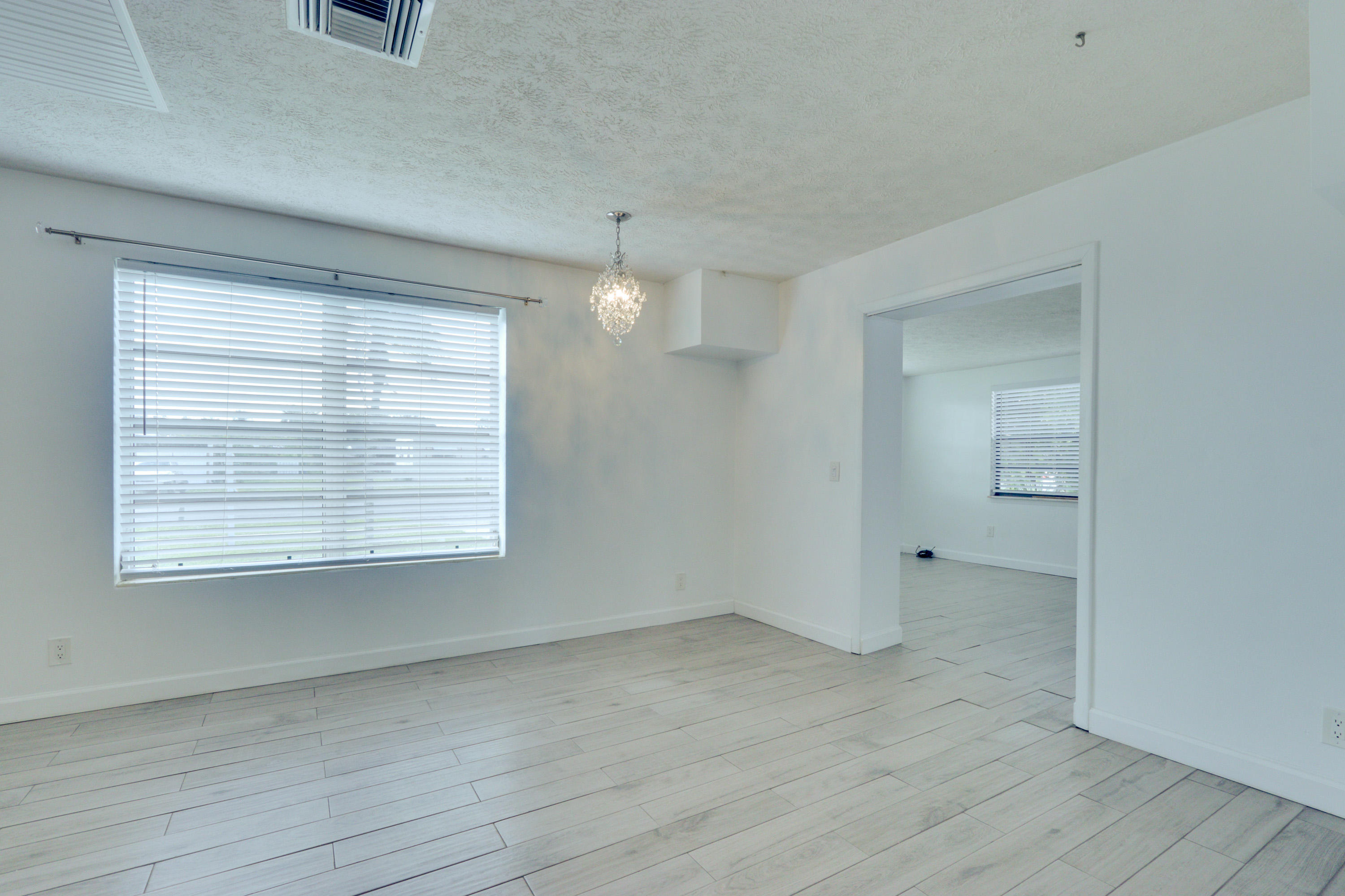 336 Mid Pines Road Palm Springs, FL 33461 - Photo 12 of 40 Dining Area