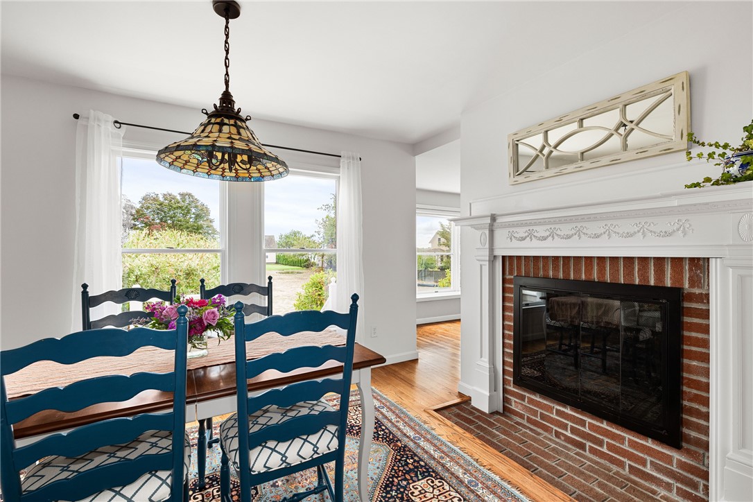 41 8th Avenue Warwick, RI 02886 - Photo 20 of 49